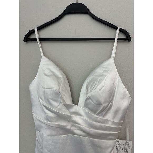 Ieena Mac Duggal White Spaghetti Straps V-Neck Cocktail Dress 26481 Size 2 - Picture 2 of 9